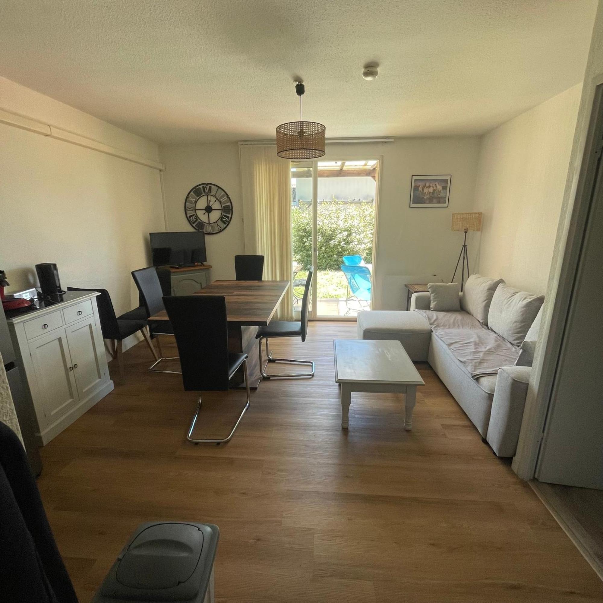 Maison Plain Pied Avec Climatisation Dans Une Residence Privee Avec Piscine Сен-Сатурнен-ле-Апт Экстерьер фото